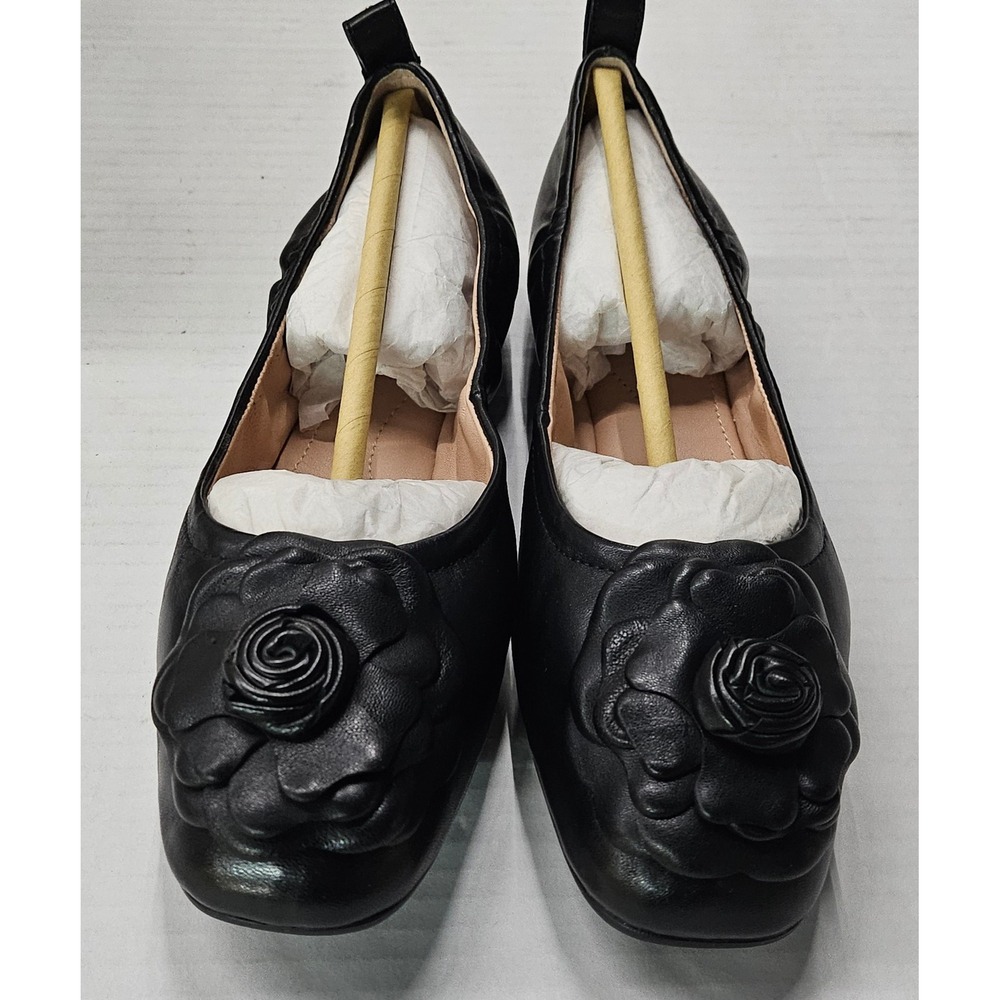 Taryn Rose Rosalyn Black Sheep Nappa Leather Rose Square Toe Ballet Flats 5M